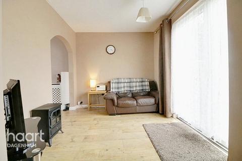 34 Canberra Crescent, Dagenham, RM10 9YH