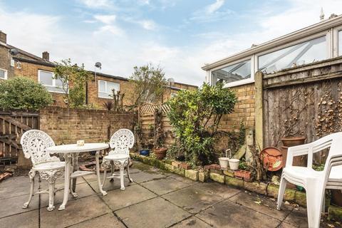 13 Usk Road, London, SW11 2RT