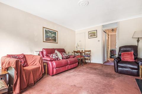 13 Usk Road, London, SW11 2RT