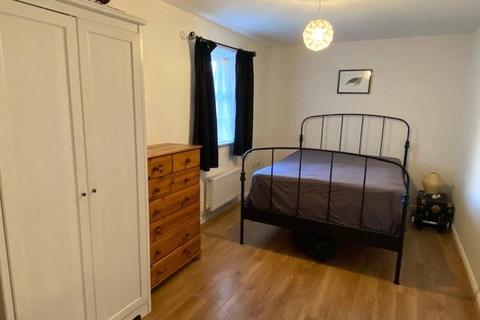 2b Bowthorpe Drive, Brockworth, Gloucester, GL3 4FS