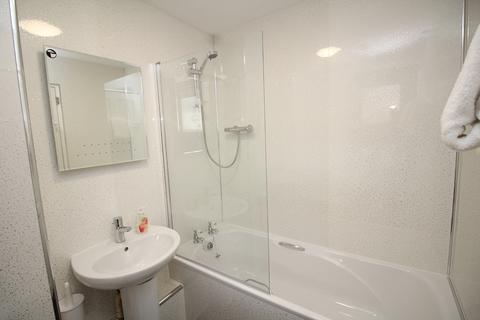 15 Braehead, Alexandria, G83 9NA