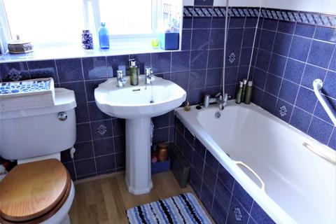 88 Addington Village Road, Croydon, CR0 5AQ