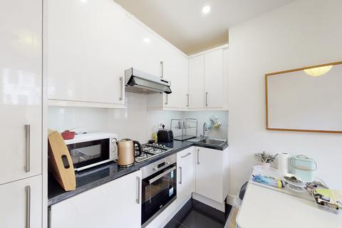 2 bedroom flat to rent, St Thomas Road, London, N4