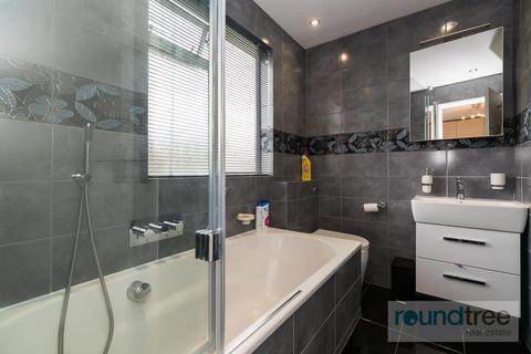 12 Elm Close, London, NW4 2PH
