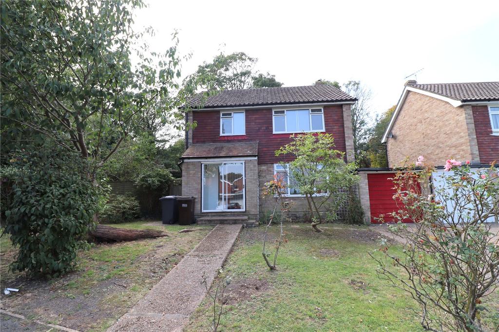 Winchester Way, Lower Willingdon, Eastbourne, BN22 3 bed detached house £345,000