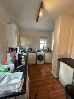 2 bedroom flat to rent, Everett Road, Withington