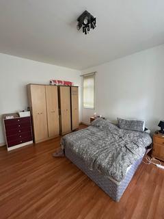 2 bedroom flat to rent, Everett Road, Withington