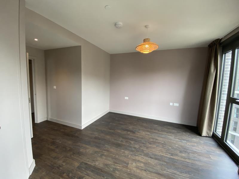 Apartment in Wembley - View 4