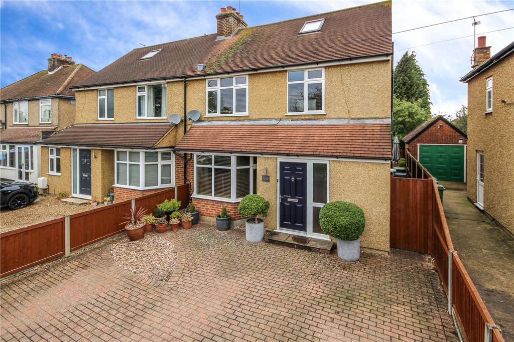 White Horse Lane, London Colney, St.... 4 bed semidetached house £