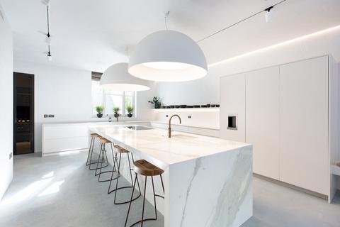 30 Chepstow Villas, London, W11 2QZ