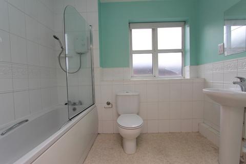 2 bedroom flat to rent, Thompson Court, Chilwell, NG9
