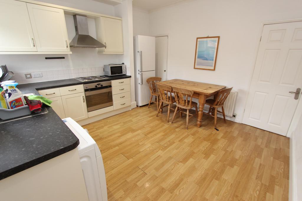 House in Beeston - View 2