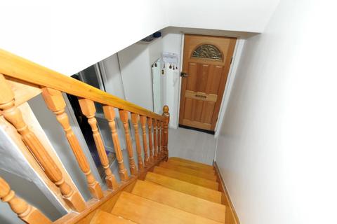 23 Mintern Close, London, N13 5SX