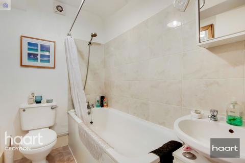 Flat 3, 21 Cameron Road, Croydon, CR0 2SR