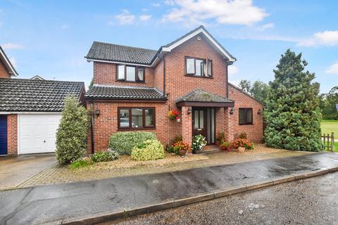 22 Canons Close, Thetford, IP24 3PW