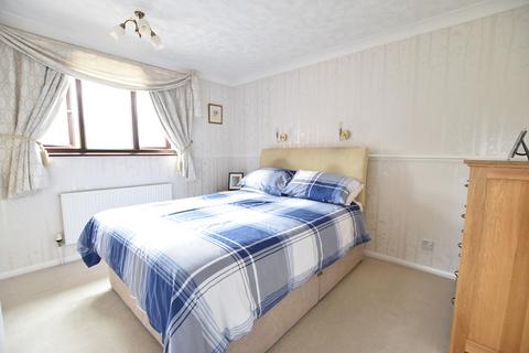 22 Canons Close, Thetford, IP24 3PW