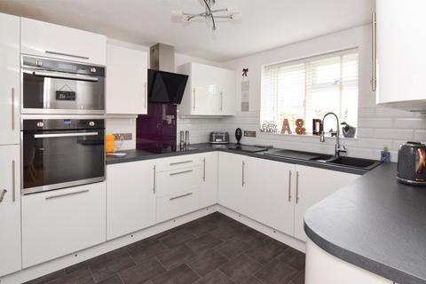 5 Beamont Way, Amesbury, Salisbury, SP4 7UA