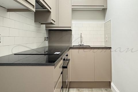 2 bedroom flat to rent, Tottenham Court Road, Fitzrovia, W1
