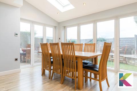 17 Lower Knoll Road, Diggle, Oldham, OL3 5PD
