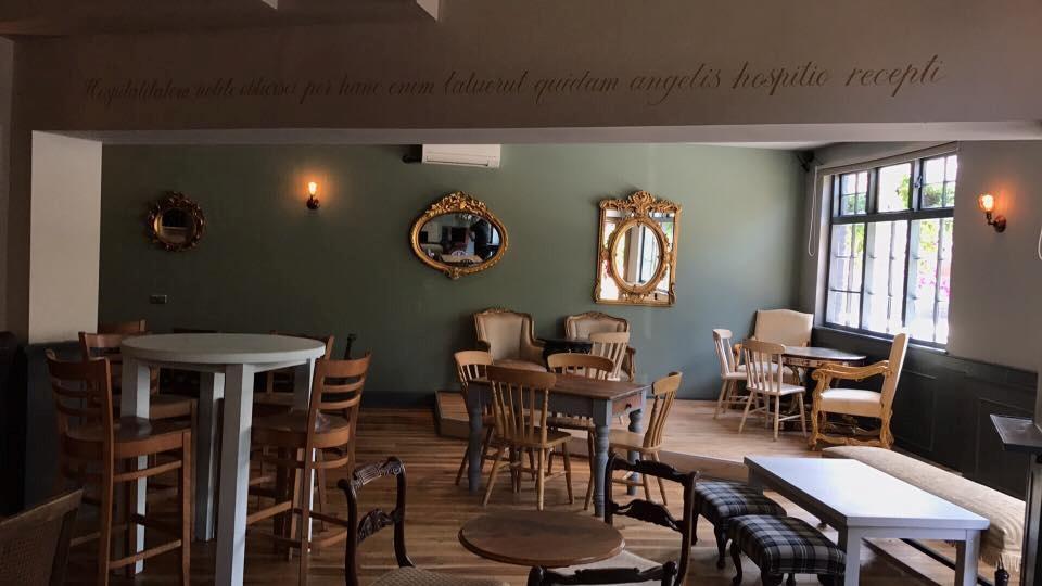 Pub 6 jpg