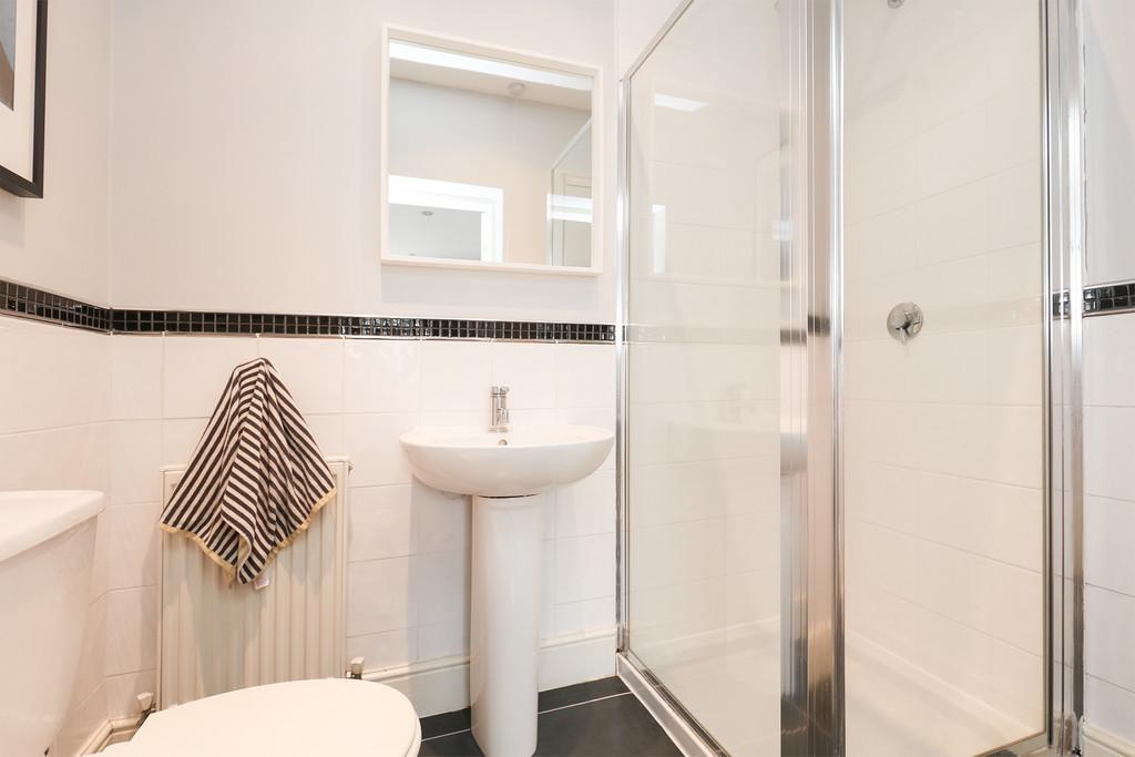 En Suite - Bedroom 2