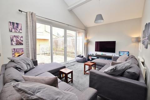 3 Allard Close, Orpington, BR5 4EB