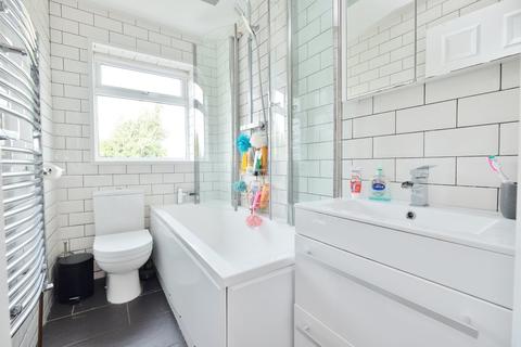 17a Gilroy Way, Orpington, BR5 4JD