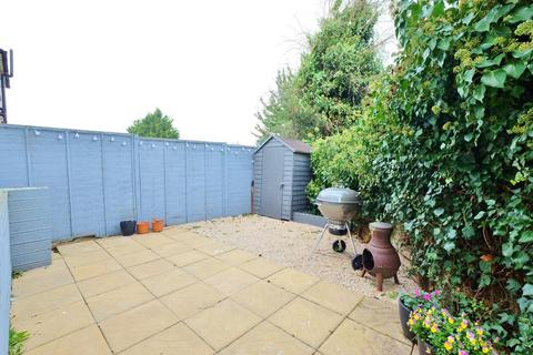 17a Gilroy Way, Orpington, BR5 4JD
