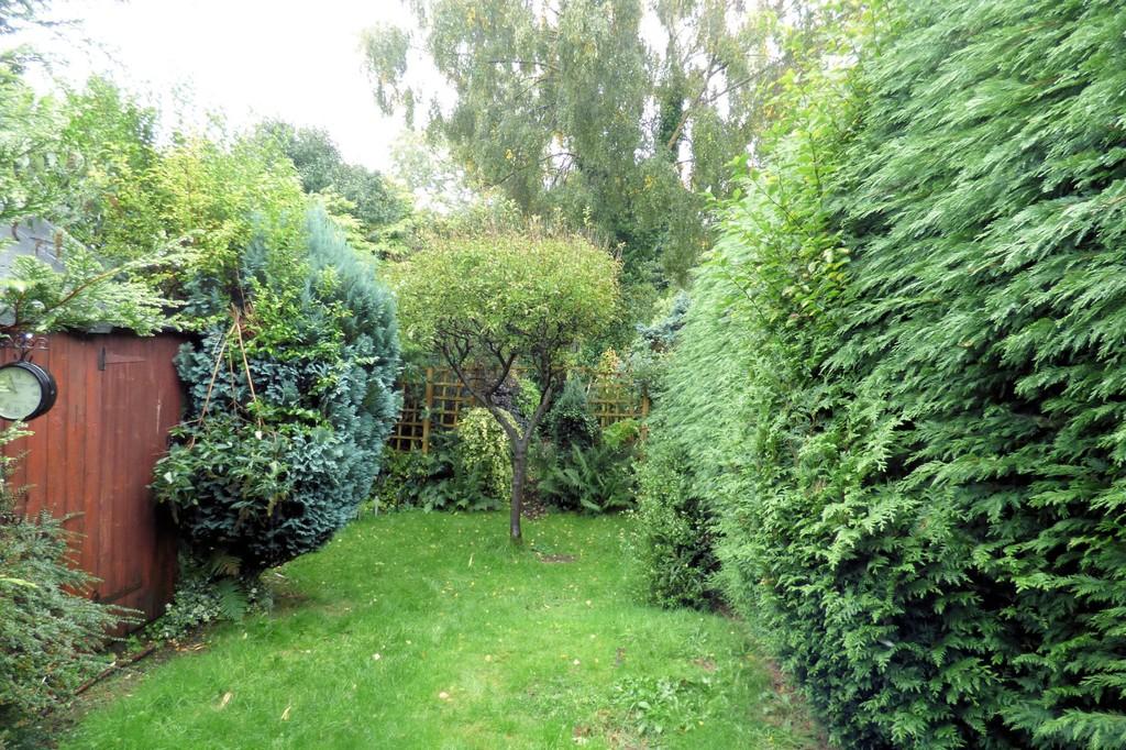 Queensville Avenue, Stafford 3 bed semidetached house £185,000
