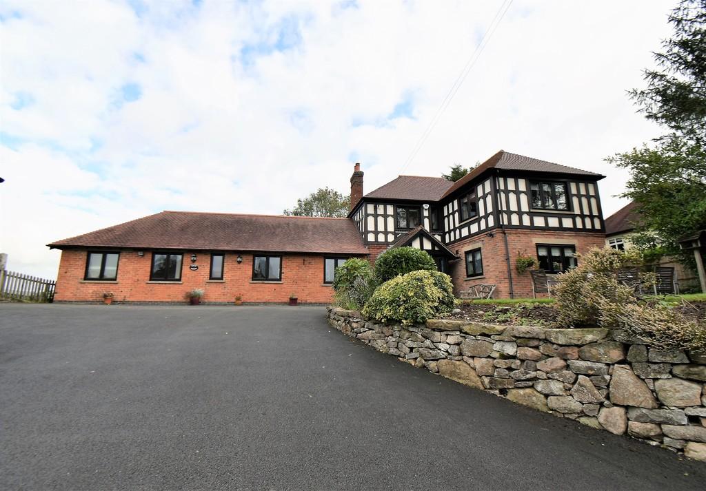 Upper Mayfield, Ashbourne 4 bed detached house £725,000