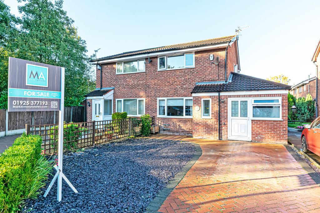 Livingstone Close, Old Hall, Warrington 2 bed semidetached house £