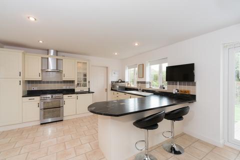 19 Bentinck Lane, Sigglesthorne, Hull, HU11 5QR