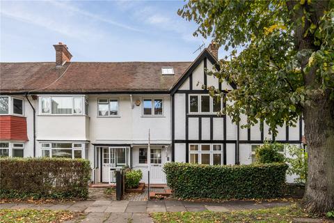 64 The Ridgeway, London, W3 8LR