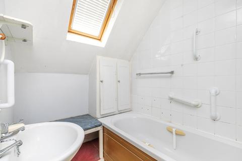 7 Conifer Close, Winchester, SO22 6SH