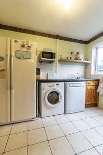 32 Tarwick Drive, St Mellons, Cardiff, CF3 0AG