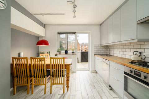 44 Hermitage Walk, London, E18 2SR