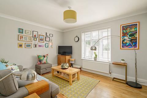44 Hermitage Walk, London, E18 2SR