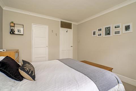 44 Hermitage Walk, London, E18 2SR