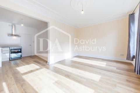 Studio to rent, Quernmore Road, Crouch End Finsbury Park, London