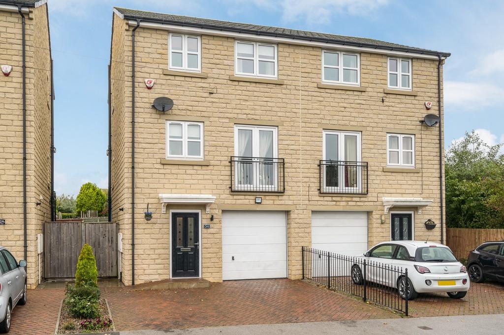 Raikes Lane, Birstall 4 bed semidetached house £209,950
