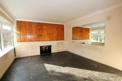 86 Lewis Road, Mitcham, CR4 3DE