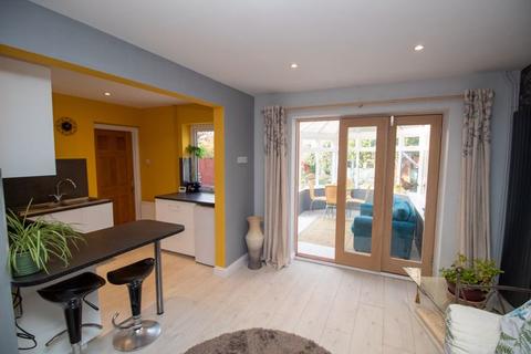 103 Meadow Way, Norwich, NR6 6XX