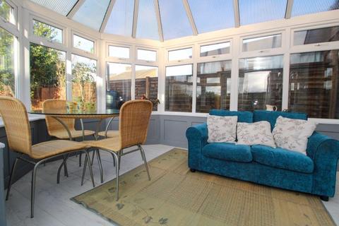 103 Meadow Way, Norwich, NR6 6XX