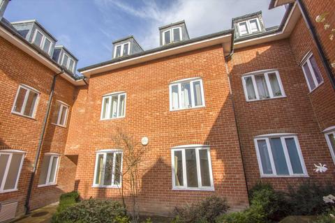2 bedroom apartment to rent, Russell House, Russell Street, Stroud