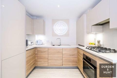 8 Aster Road, Chigwell, IG7 4FL