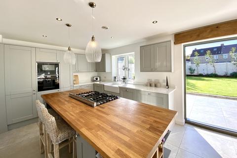 6 Bushythorn Road, Chew Stoke, Bristol, BS40 8XP