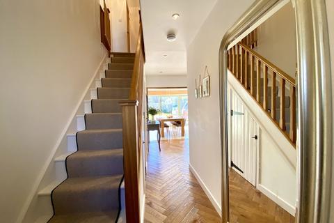 6 Bushythorn Road, Chew Stoke, Bristol, BS40 8XP