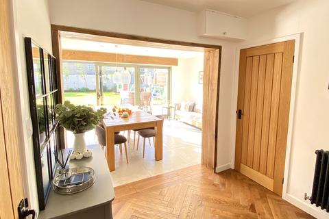 6 Bushythorn Road, Chew Stoke, Bristol, BS40 8XP