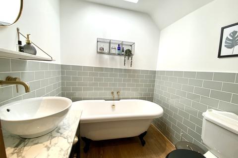 6 Bushythorn Road, Chew Stoke, Bristol, BS40 8XP