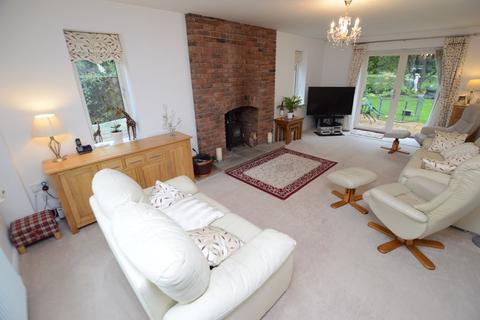 Granary Lodge Granary Row, Tattershall, Lincoln, LN4 4LP